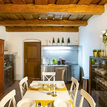 Mala Strana Little Palace Apartment Prague